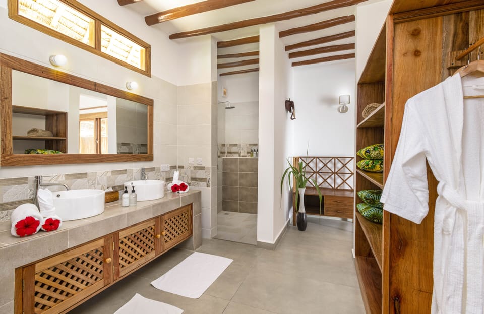 Beachfront Bungalow with Plunge Pool | Minibar, in-room safe, desk, blackout drapes