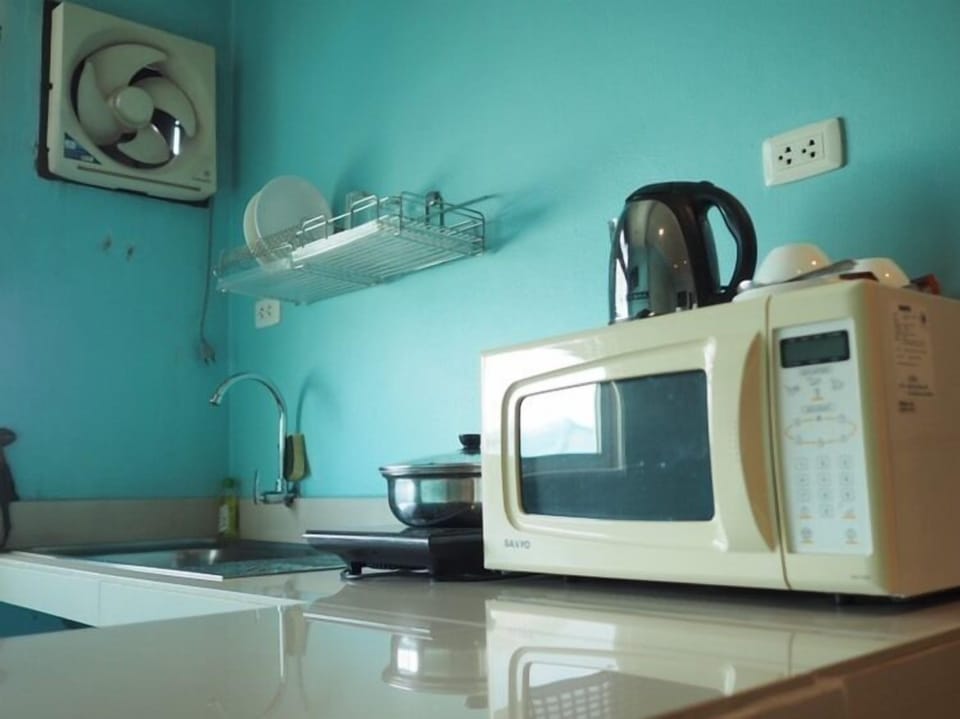 Apartment | Private kitchen | Fridge, microwave, stovetop, electric kettle