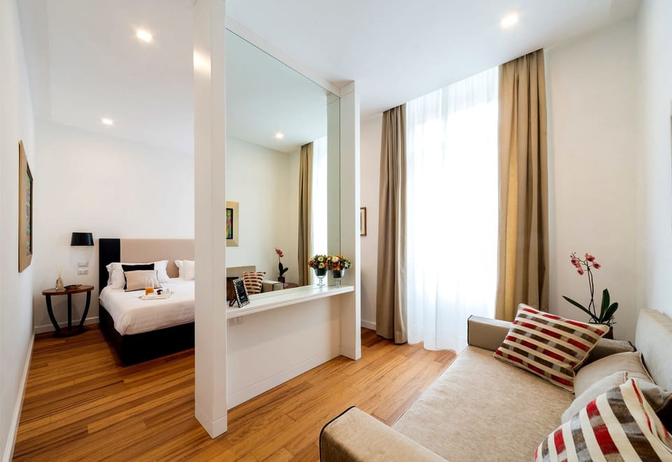 Suite | Living area | Flat-screen TV