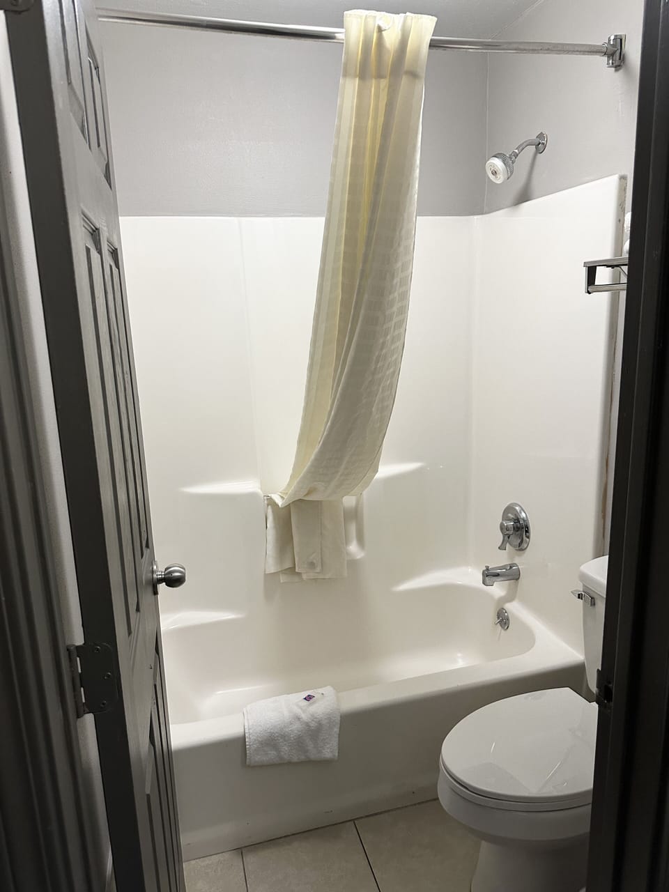Free toiletries, towels, soap, toilet paper