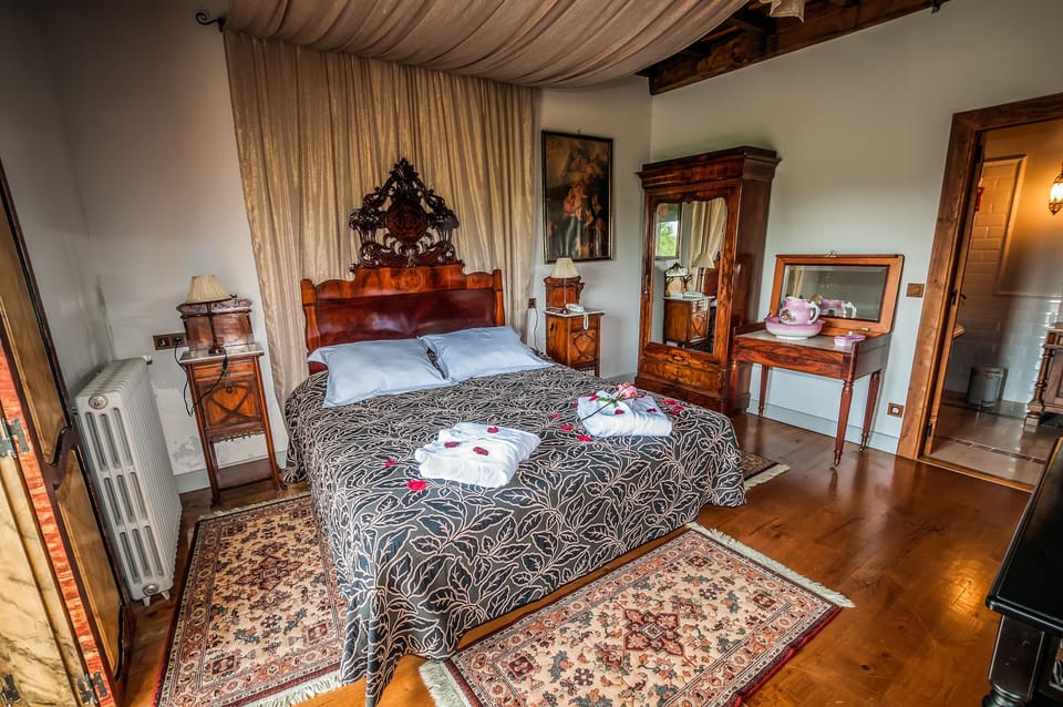 Double or Twin Room | Desk, blackout drapes, free WiFi, bed sheets