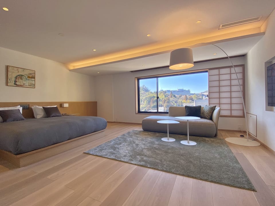 Junior Suite, Non Smoking, Private Bathroom | Down comforters, in-room safe, blackout drapes, WiFi (free)