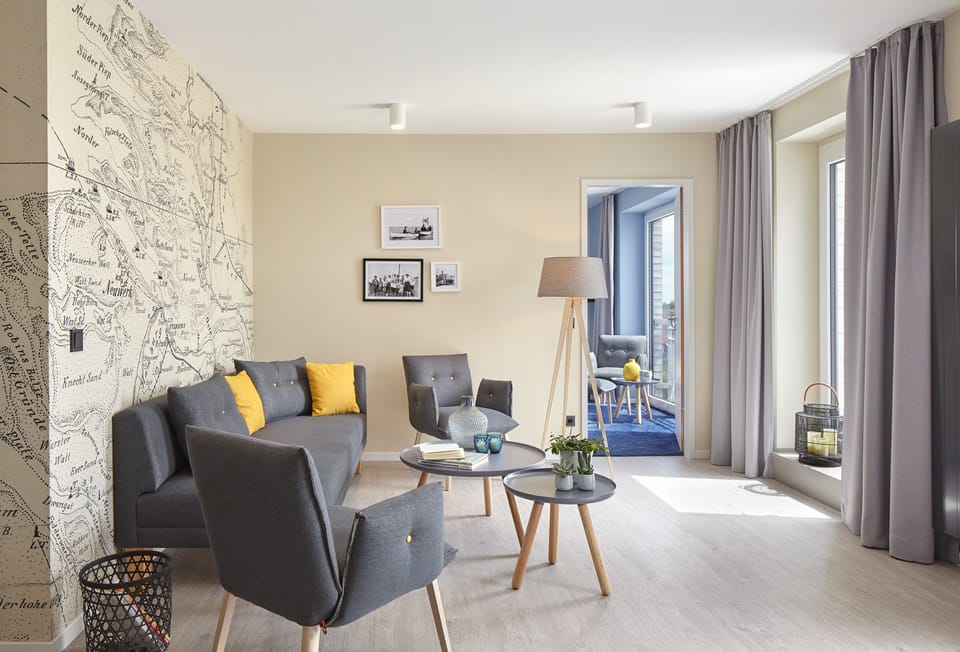 Suite (Perle - no sea view - also for family) | Hypo-allergenic bedding, in-room safe, soundproofing, free WiFi