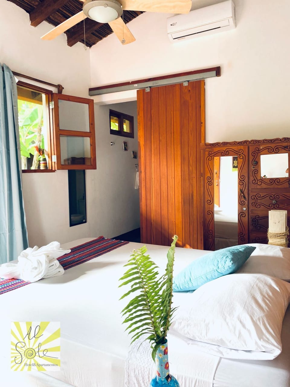 Iron/ironing board, WiFi (free), bed sheets