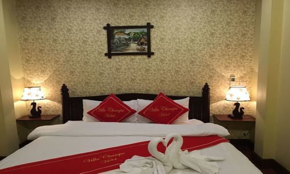 Superior Double or Twin Room | Minibar, in-room safe, desk, soundproofing