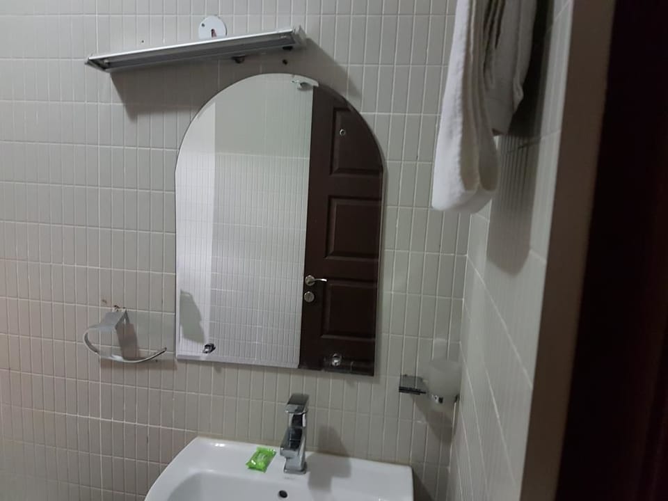 Free toiletries, towels
