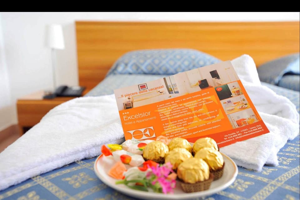 Classic Double or Twin Room, Private Bathroom | In-room safe, desk, free WiFi