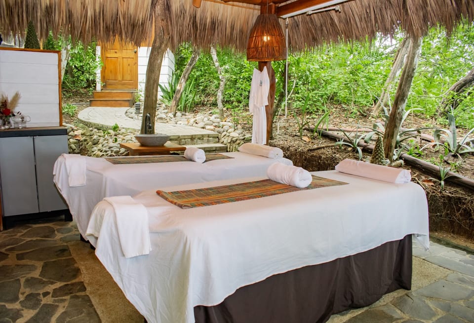 Isla Chiquita Glamping Hotel Hotel in Puntarenas Province