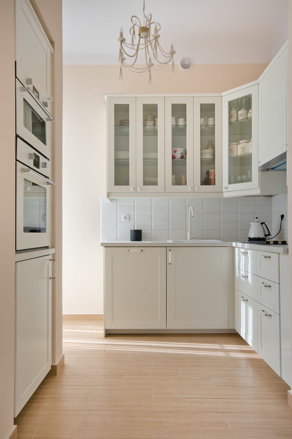 Apartment (Classic) | Shared kitchen | Fridge, microwave, oven, stovetop