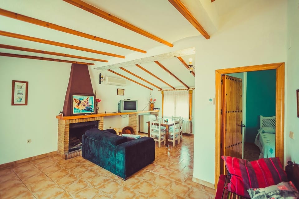 Apartment, 3 Bedrooms | Living room | Flat-screen TV