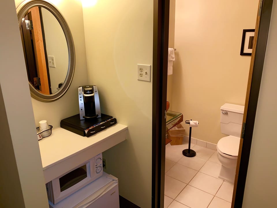Combined shower/tub, eco-friendly toiletries, towels, soap