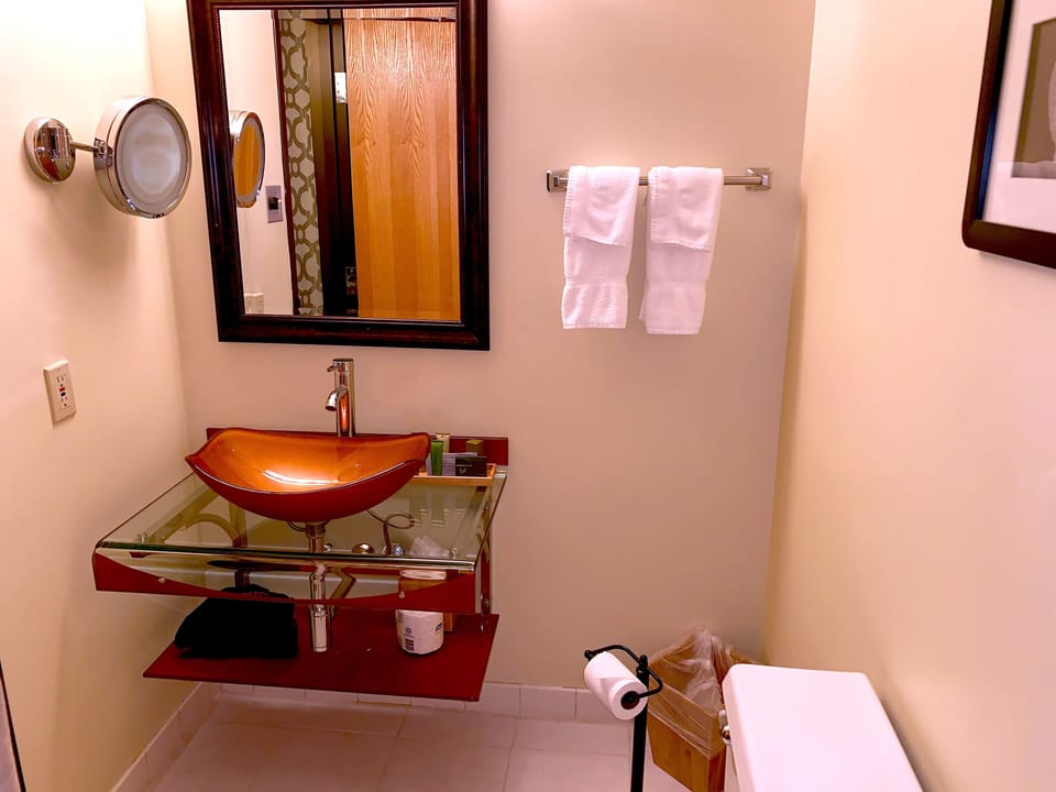 Combined shower/tub, eco-friendly toiletries, towels, soap