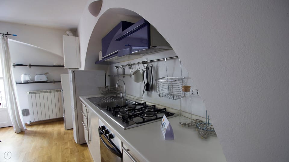 Apartment (0 Bedroom) | Interior