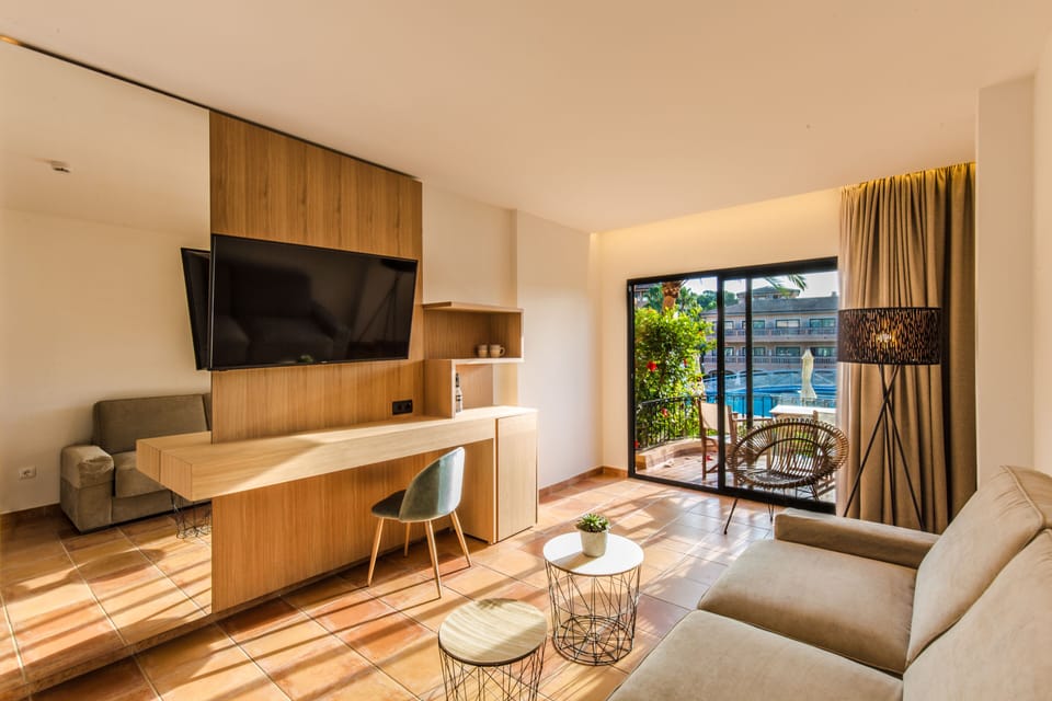 Deluxe Suite, Balcony (Spa access) | View from room