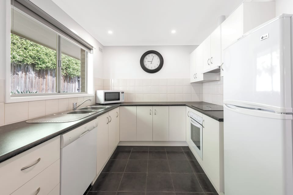 Two Bedroom Apartment | Premium bedding, minibar, desk, laptop workspace