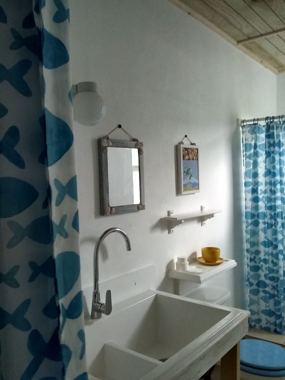 Basic Double Room, 1 Queen Bed, Non Smoking, Garden View | Bathroom | Shower, towels, soap