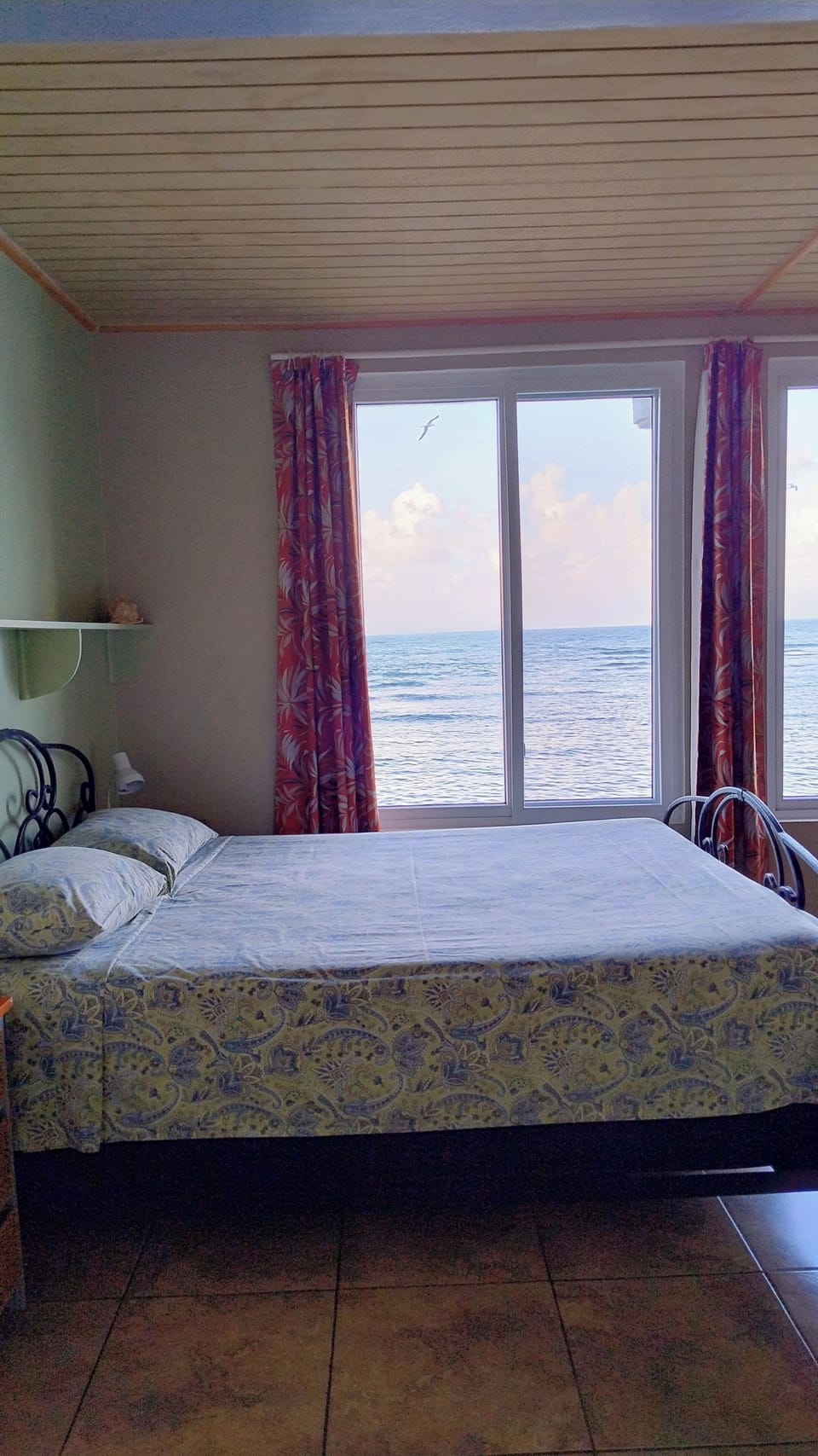 Comfort Suite, 1 Bedroom, Ocean View | Beach/ocean view