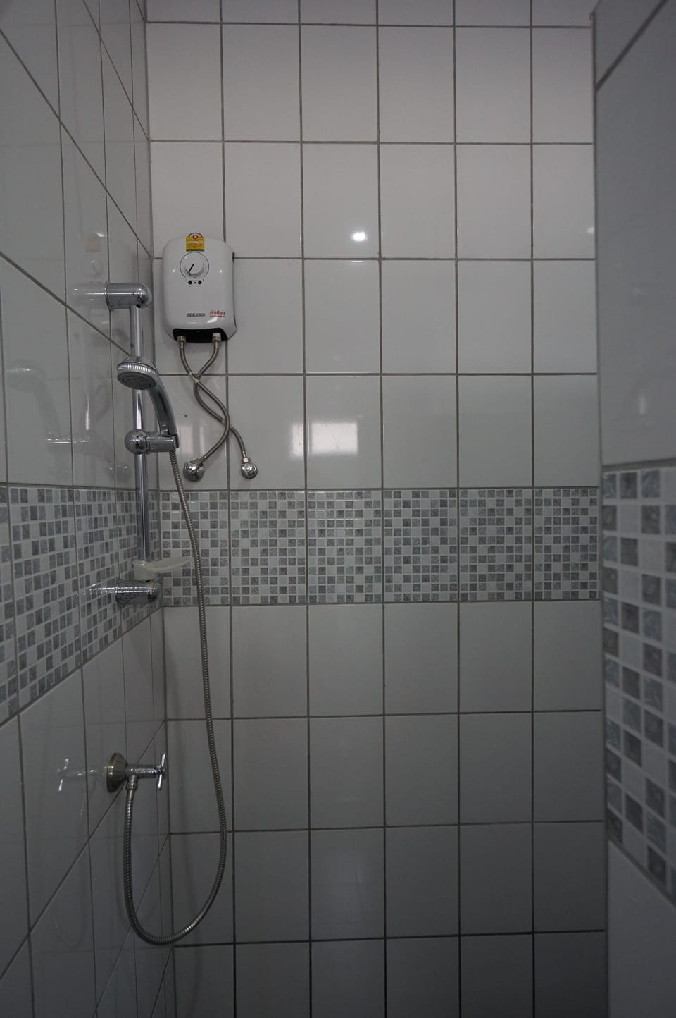 King Balcony | Bathroom shower