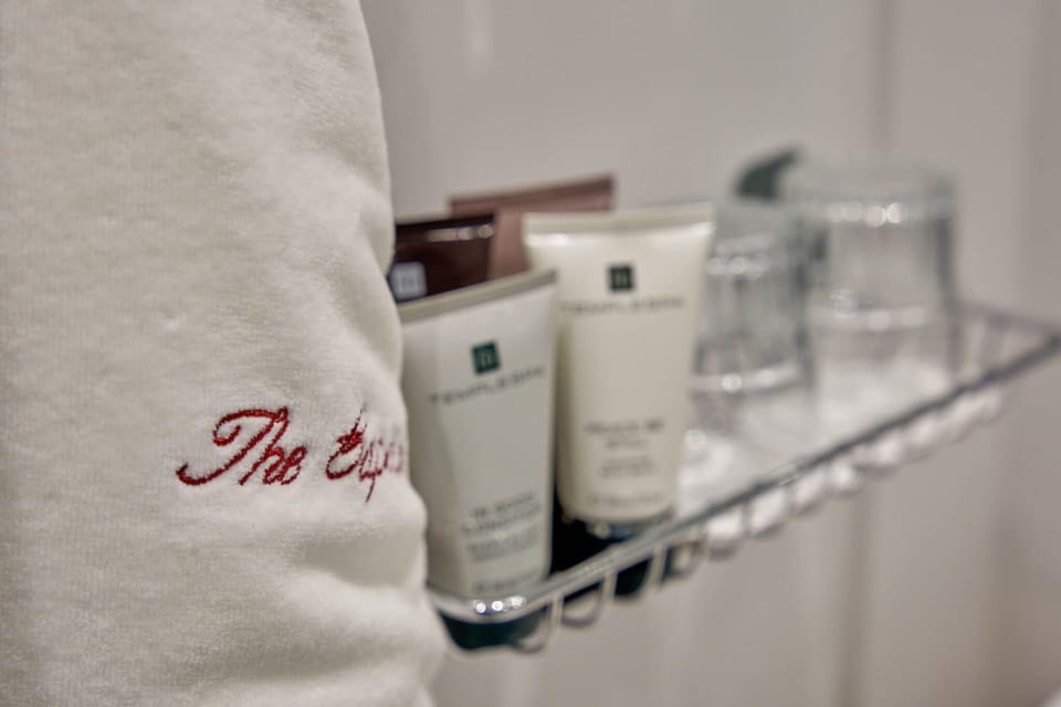 Two Bedroom Apartment | Bathroom | Designer toiletries, hair dryer, bathrobes, slippers