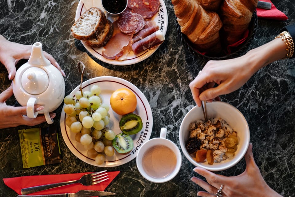 Daily continental breakfast for a fee