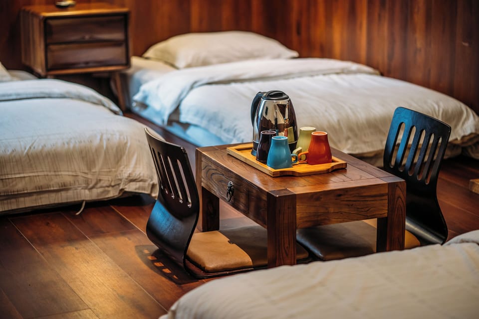 Quadruple Room | Desk, blackout drapes, WiFi (free)