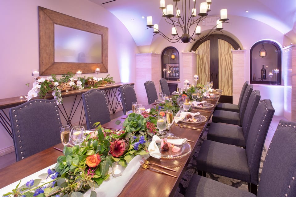 Breakfast and dinner served, American cuisine