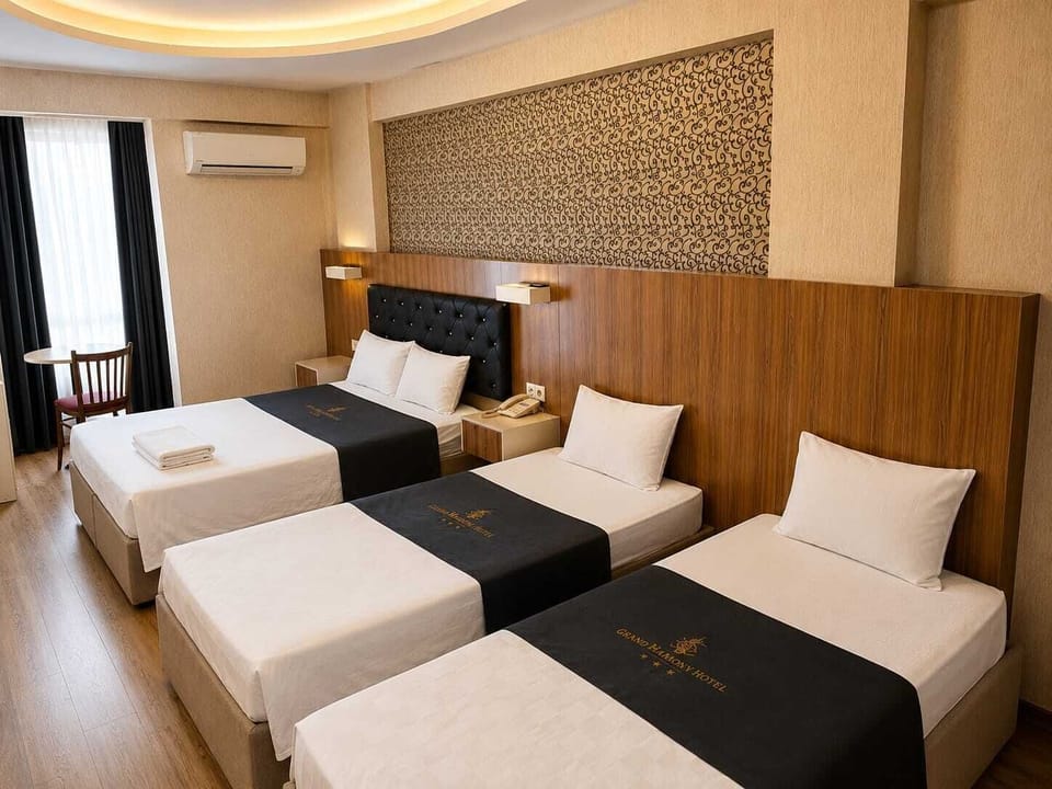 Standard Room | Minibar, in-room safe, desk, soundproofing