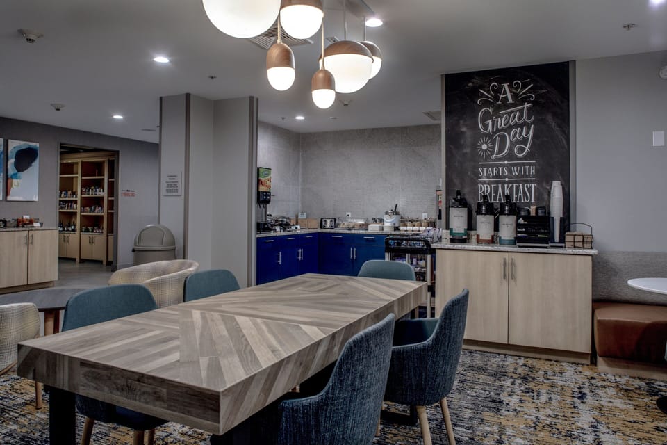 Free continental breakfast