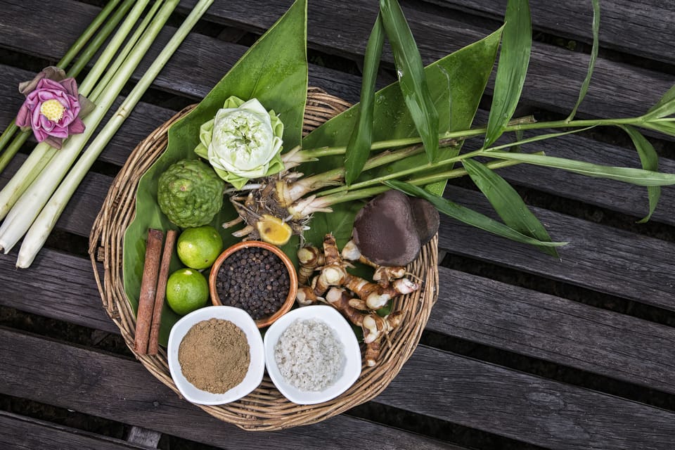 Aromatherapy, body scrubs, facials, massage/treatment rooms