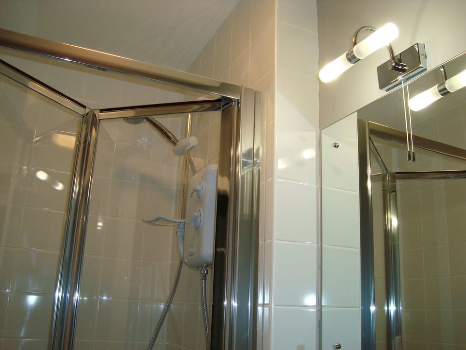 Lochinver Guest House Bed and Breakfast in Ayr