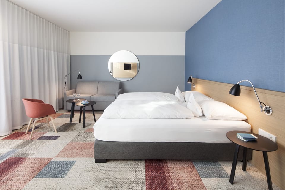 Hypo-allergenic bedding, in-room safe, desk, laptop workspace