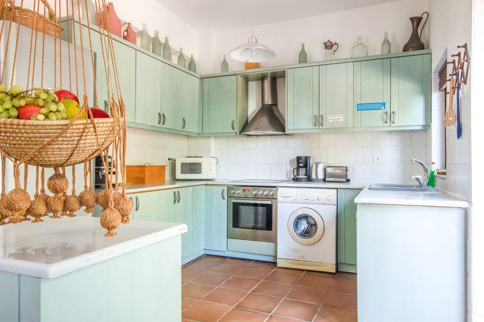 Villa, 5 Bedrooms, Private Pool | Private kitchen | Full-size fridge, microwave, oven, stovetop