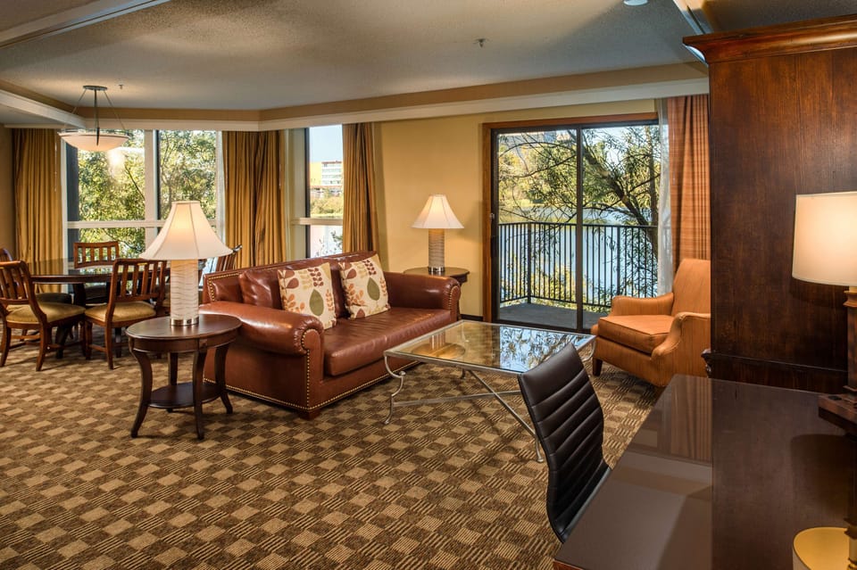 Suite, 1 King Bed, Balcony, Lake View | Premium bedding, down comforters, pillowtop beds, desk