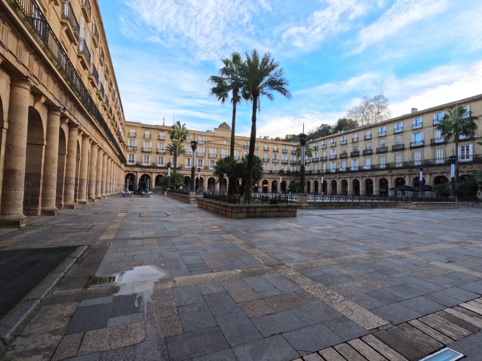 Casual Blue Bed and Breakfast in Bilbao