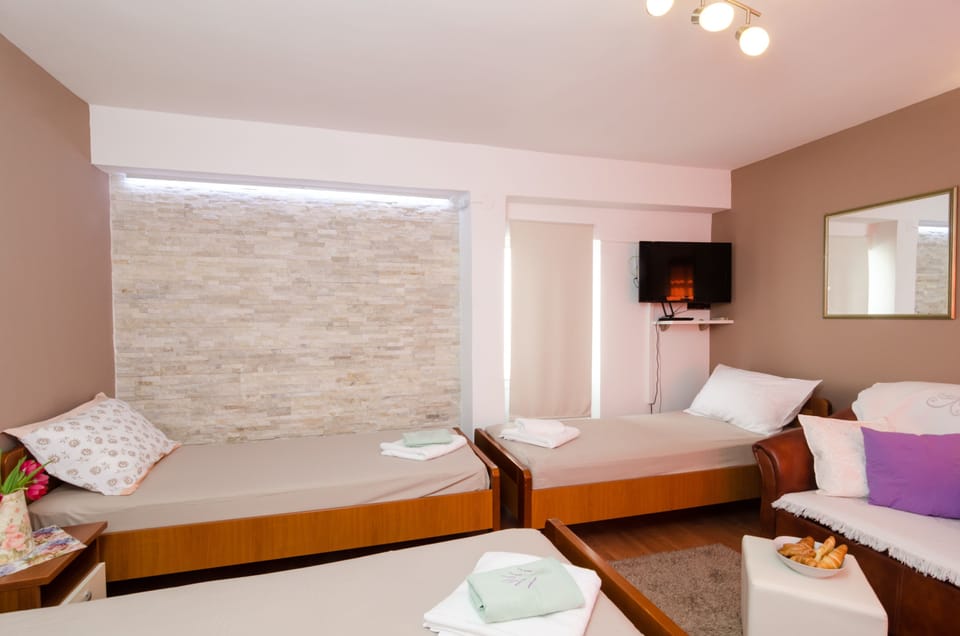 Studio | Minibar, free WiFi, bed sheets