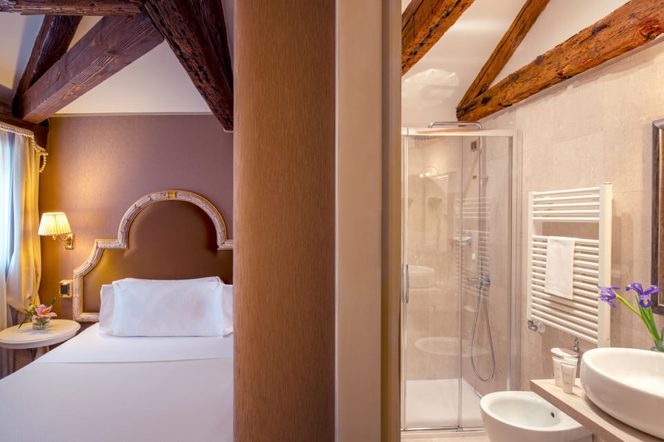 Premium bedding, minibar, in-room safe, individually furnished