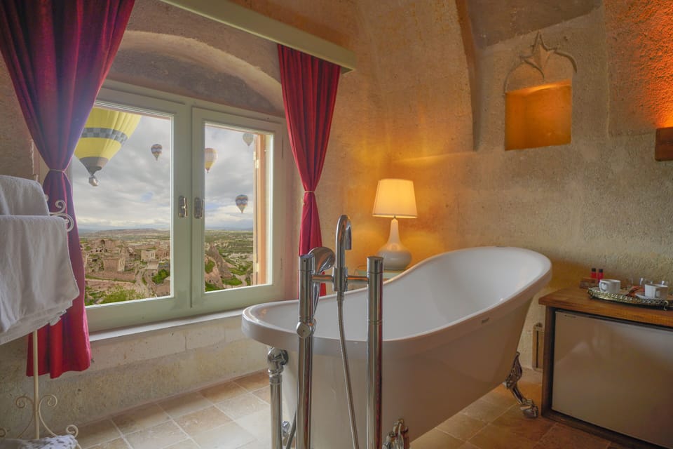 Caftan Cave Suite | Valley view