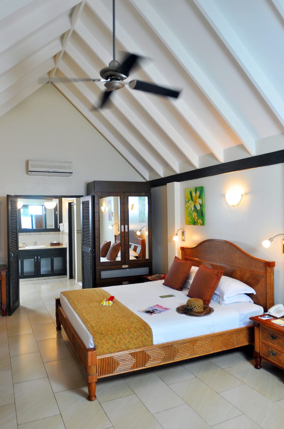 Bungalow, Garden View | Premium bedding, free minibar items, in-room safe