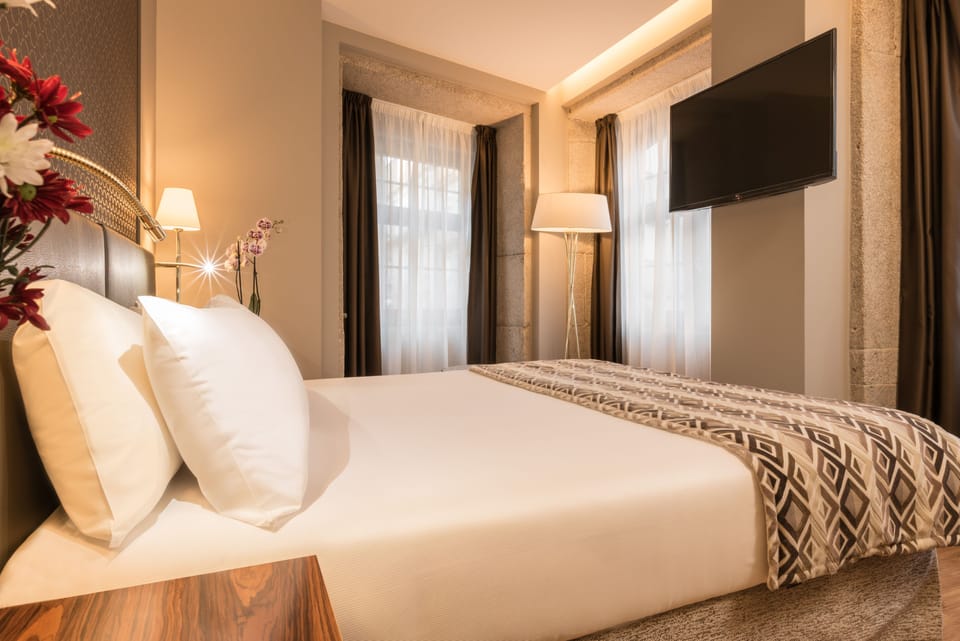 Minibar, in-room safe, desk, soundproofing