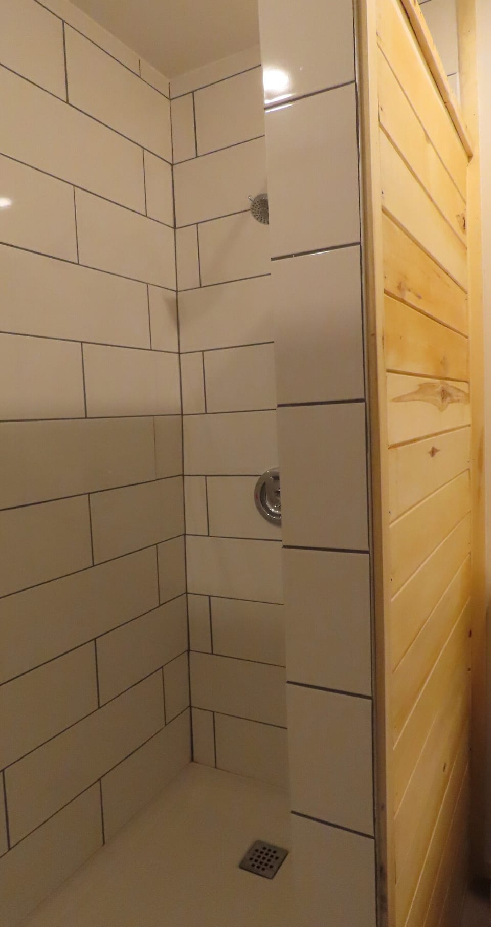 Superior Room, 1 Queen Bed, Sea Facing | Bathroom | Shower, free toiletries, hair dryer, towels