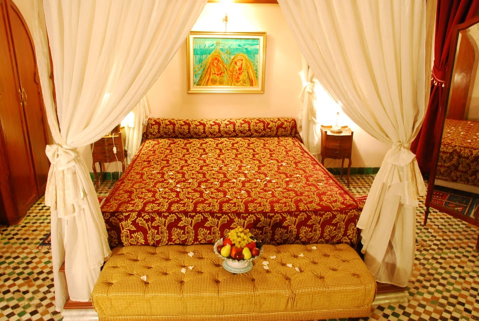 Royal Suite, Courtyard View | Premium bedding, in-room safe, WiFi (free), individually decorated