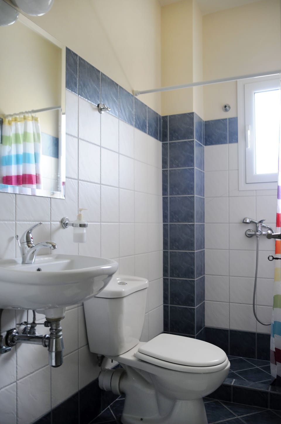 Apartment, 1 Bedroom, Sea View | Bathroom sink