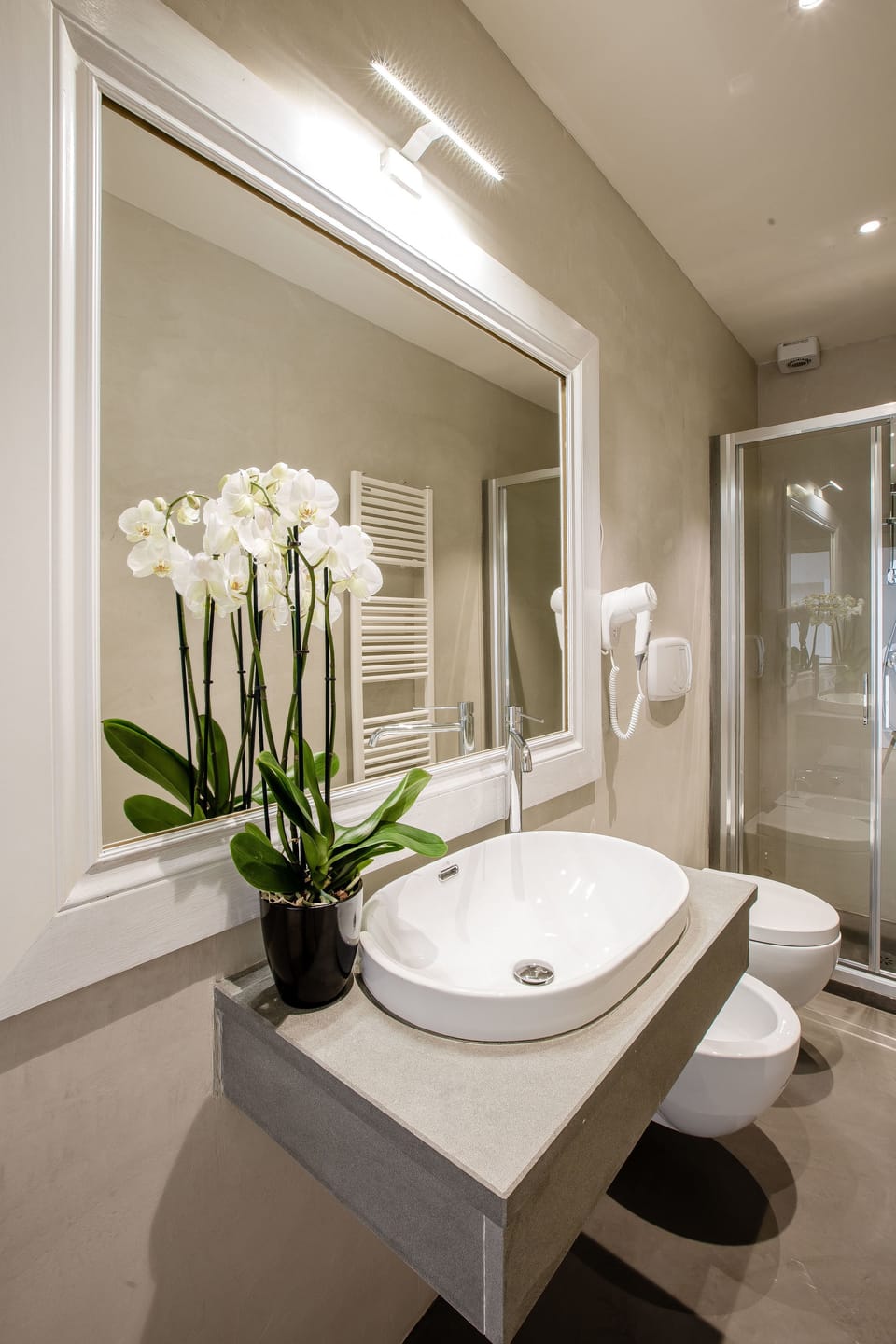 Standard Double or Twin Room | Bathroom | Shower, hair dryer, slippers, towels