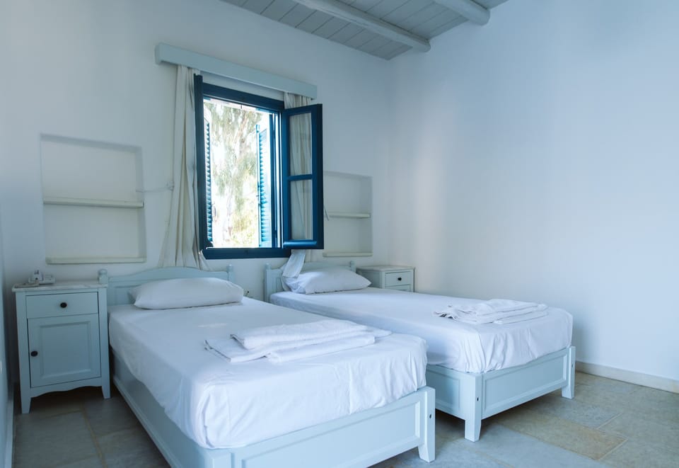 Standard Room | In-room safe, free cribs/infant beds, free WiFi, bed sheets