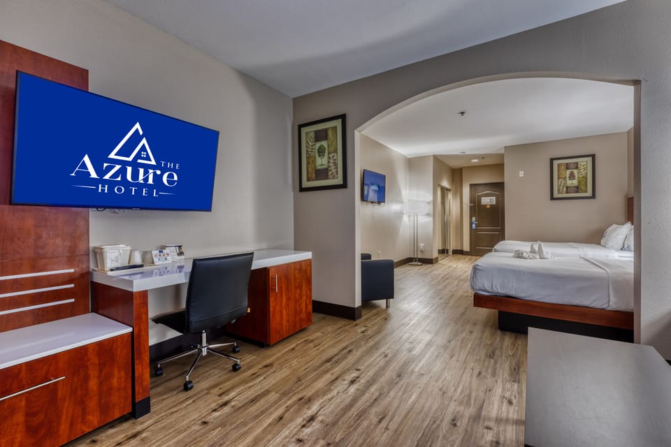 Family Studio Suite, Multiple Beds, Non Smoking | Egyptian cotton sheets, premium bedding, down comforters, in-room safe