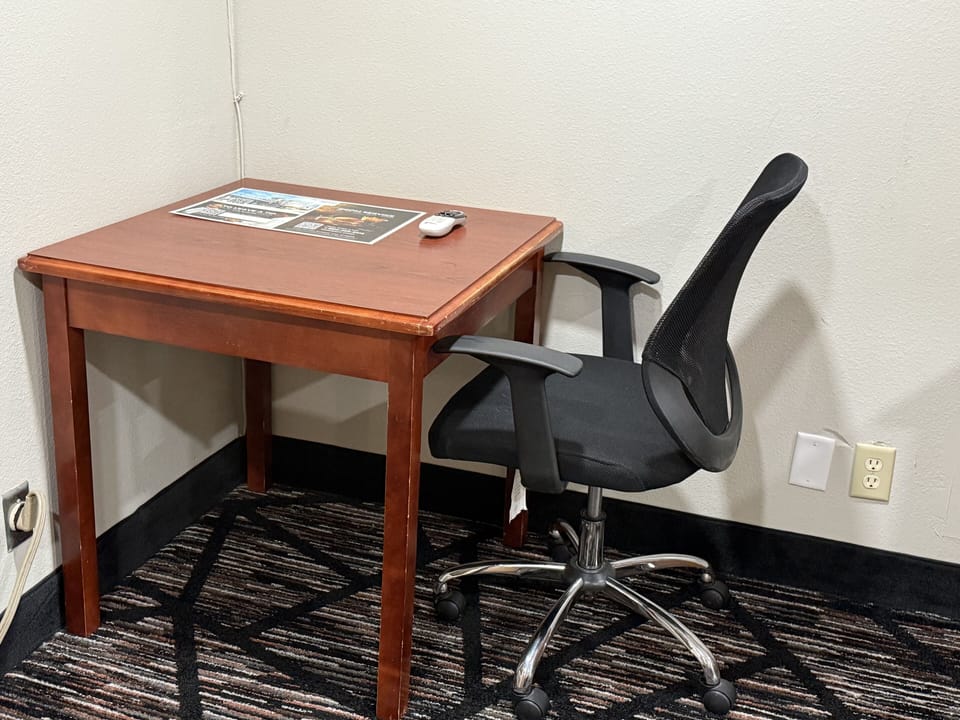 Studio, 1 Queen Bed | Individually furnished, blackout drapes, iron/ironing board