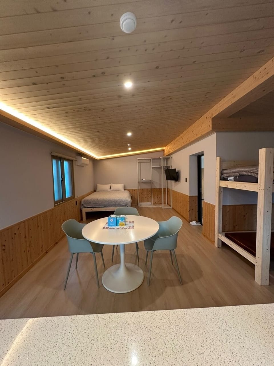 1 bedroom, premium bedding, soundproofing, free WiFi