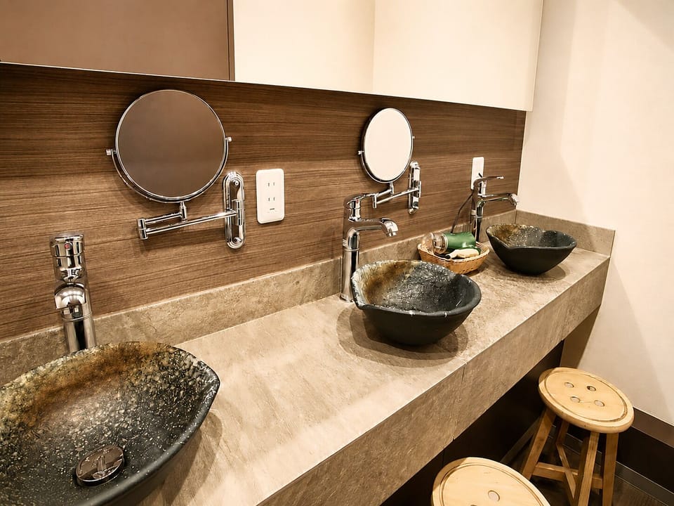 2 Beds in Semi Private Room (22 Adults) (Check-in Available Until 9:00 PM) | 20 bedrooms, down comforters, laptop workspace, blackout drapes