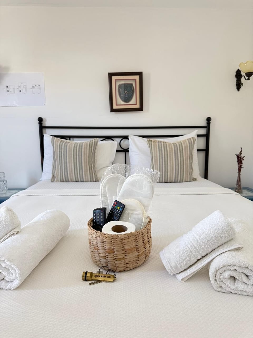 Comfort Double Room | Premium bedding, free WiFi, bed sheets