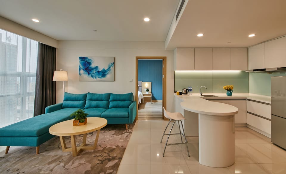 Suite (Additional) | Minibar, in-room safe, desk, blackout drapes